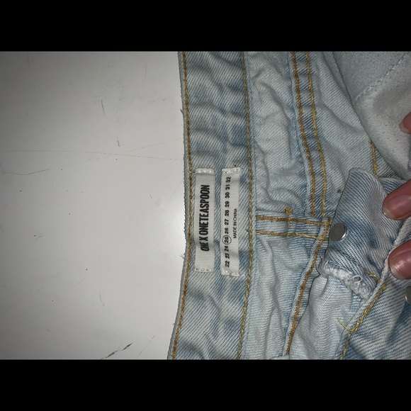 authentic ONE TEASPOON denim shorts: size 25 - Picture 3 of 4